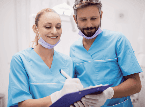 Asszisztens / Nővér